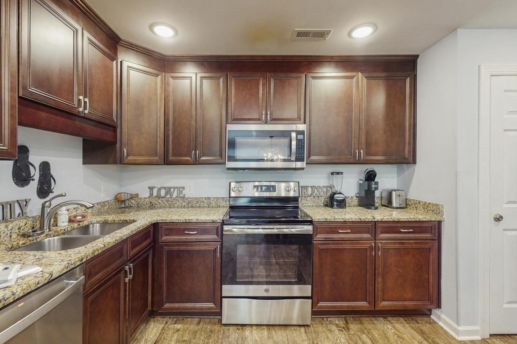 204 Dry Dock Apartment